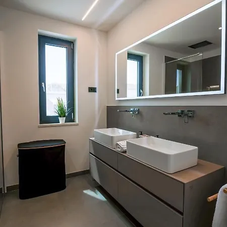 Fgstar Villa *