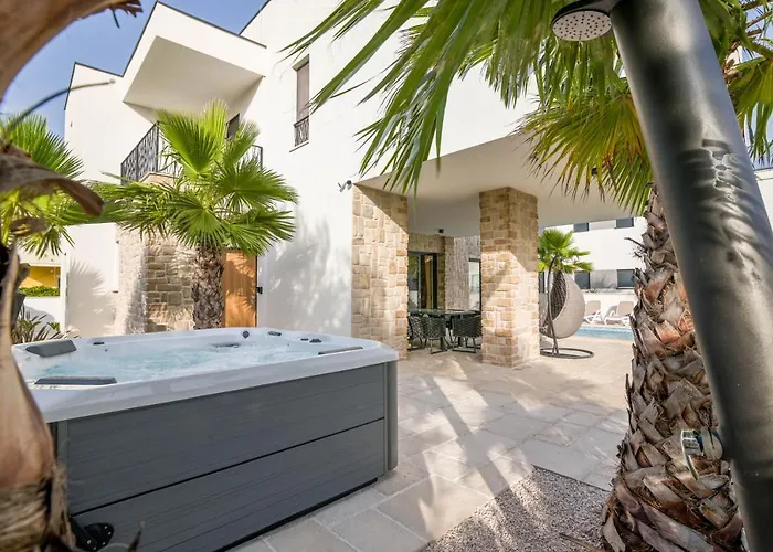 빌라 Fgstar 무르테르